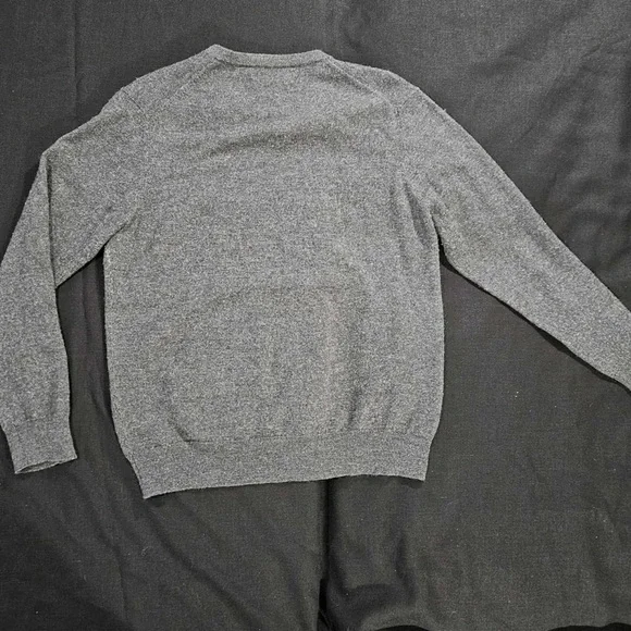 Britches Grey Merino Blend V-Neck Sweater Quiet Luxury Minimalist Classic Office - Picture 3 of 4